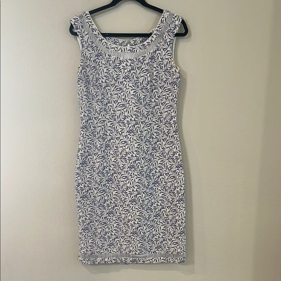 David Warren New York White and Blue Patterned Dress - Picture 1 of 6